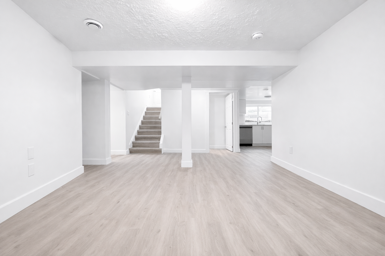 428 Thorold Rd #3 - Photo 4 of 13