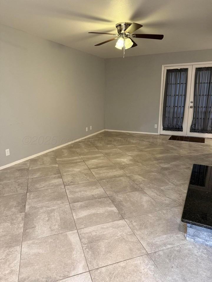 1801 Steeplechase Dr - Photo 4 of 21