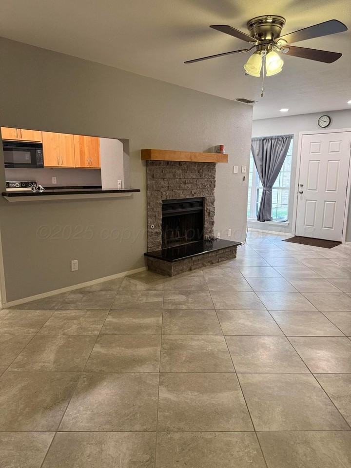 1801 Steeplechase Dr - Photo 5 of 21