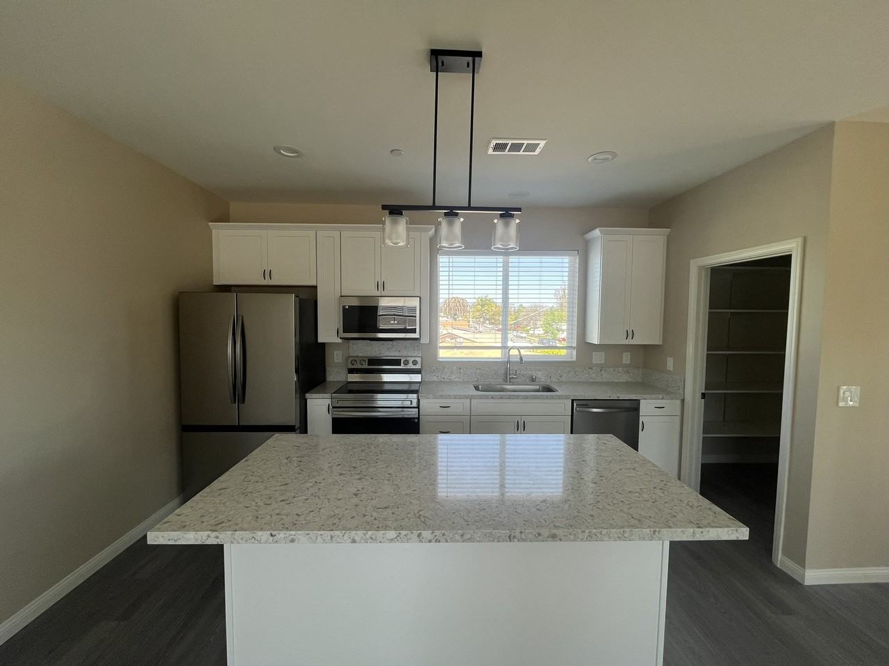 420 El Monte Rd #420 - Photo 2 of 10