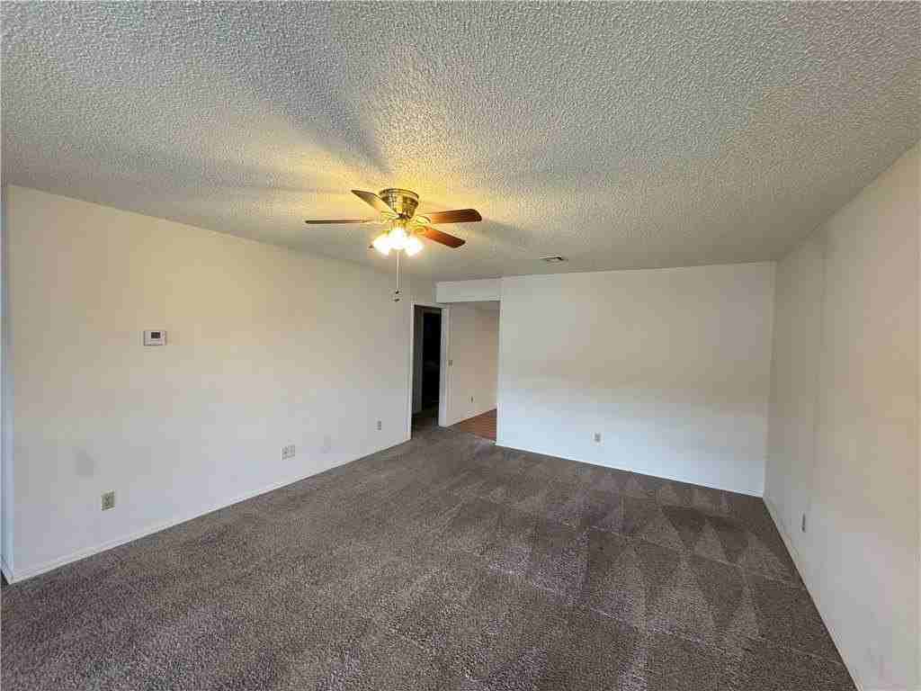 312 S 11th Pl - Photo 3 of 14