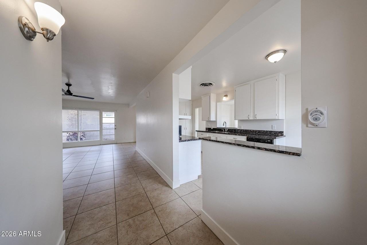 2340 W Osborn Rd - Photo 4 of 40