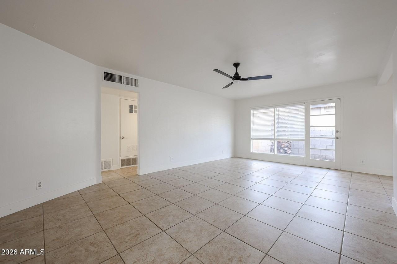 2340 W Osborn Rd - Photo 5 of 40