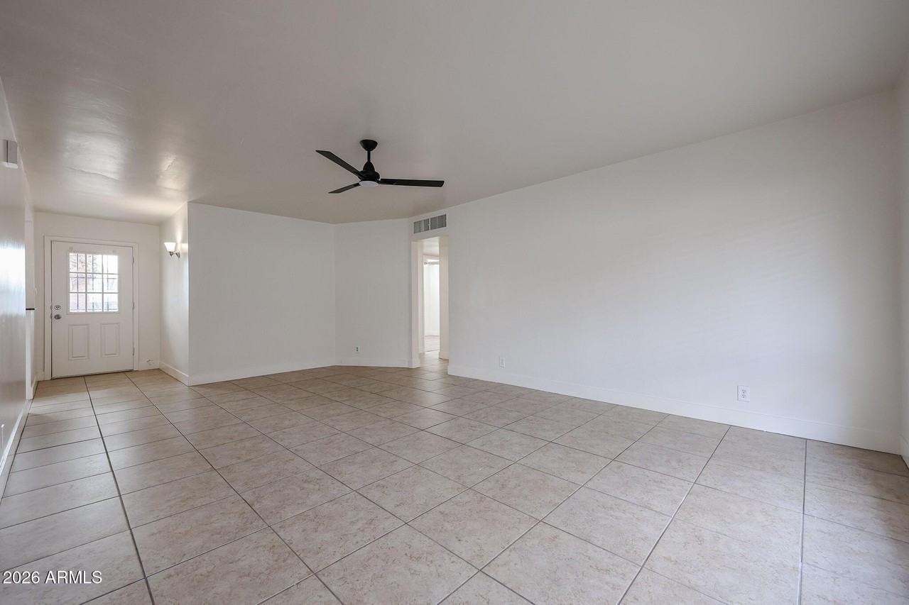 2340 W Osborn Rd - Photo 7 of 40