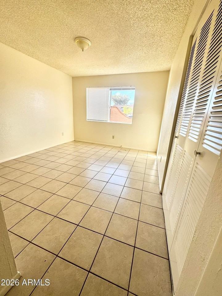 615 S 3rd St - Photo 7 of 13