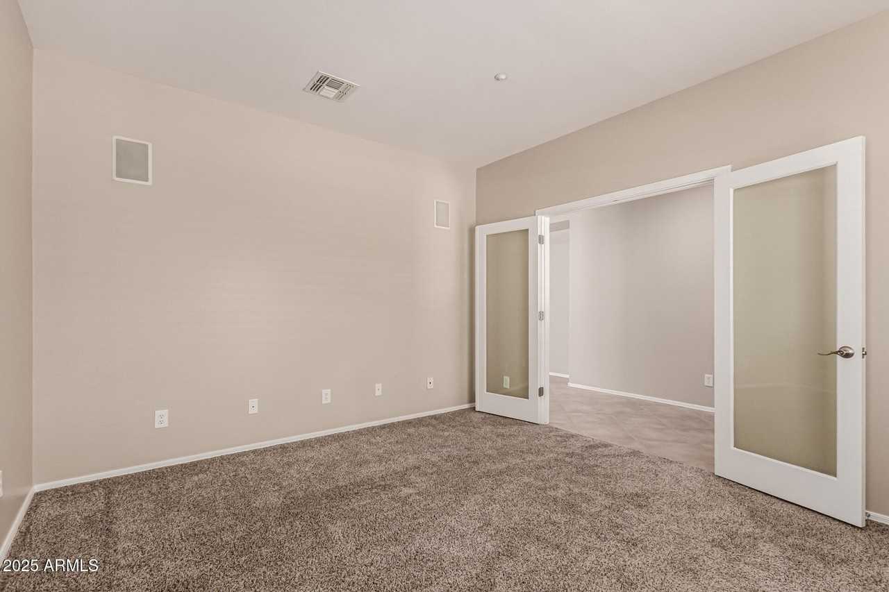 1744 W Turtle Hill Dr - Photo 7 of 34