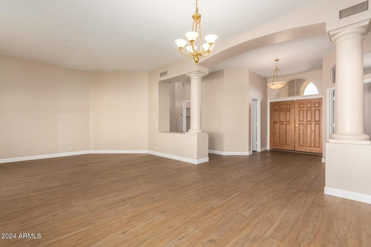 7438 E Sand Hills Rd - Photo 7 of 45