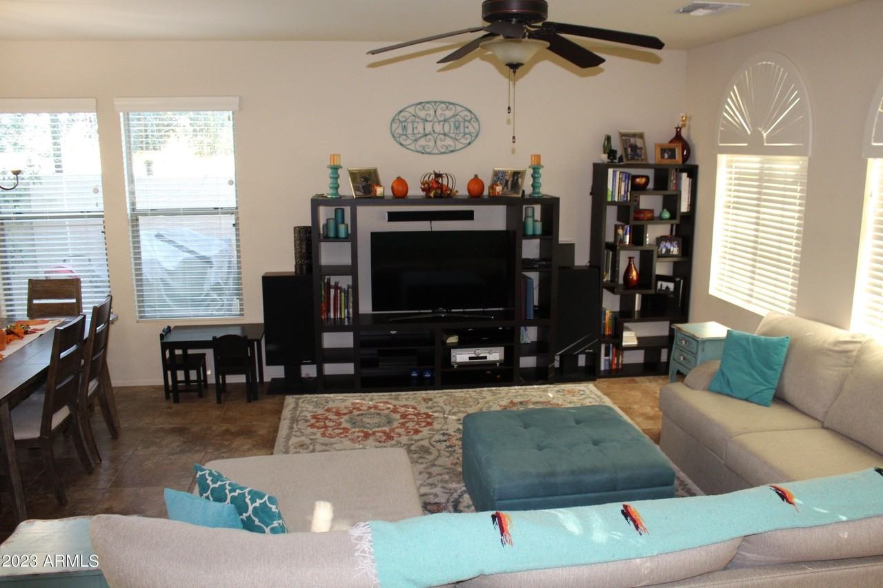 3457 S Swan Dr - Photo 4 of 24