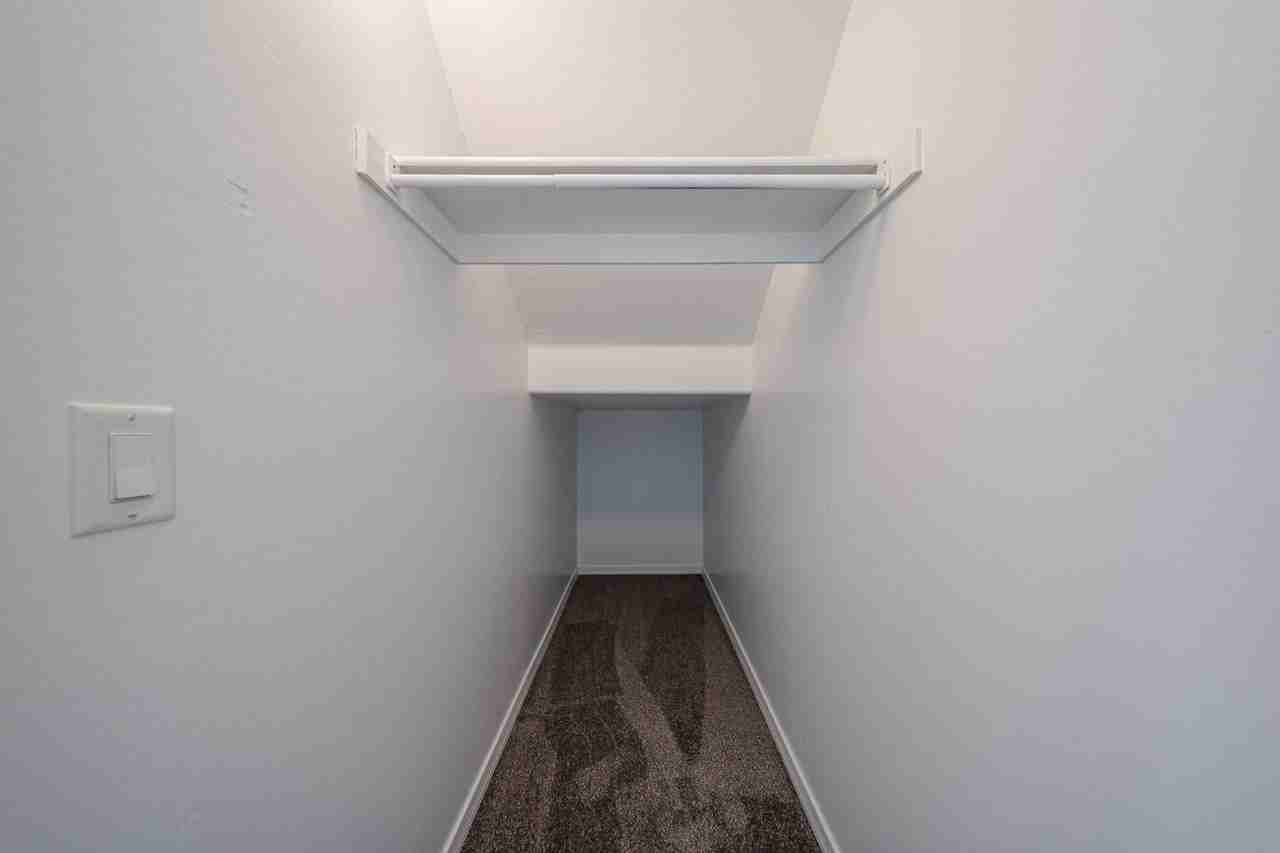 41298 W Parkhill Dr - Photo 6 of 38