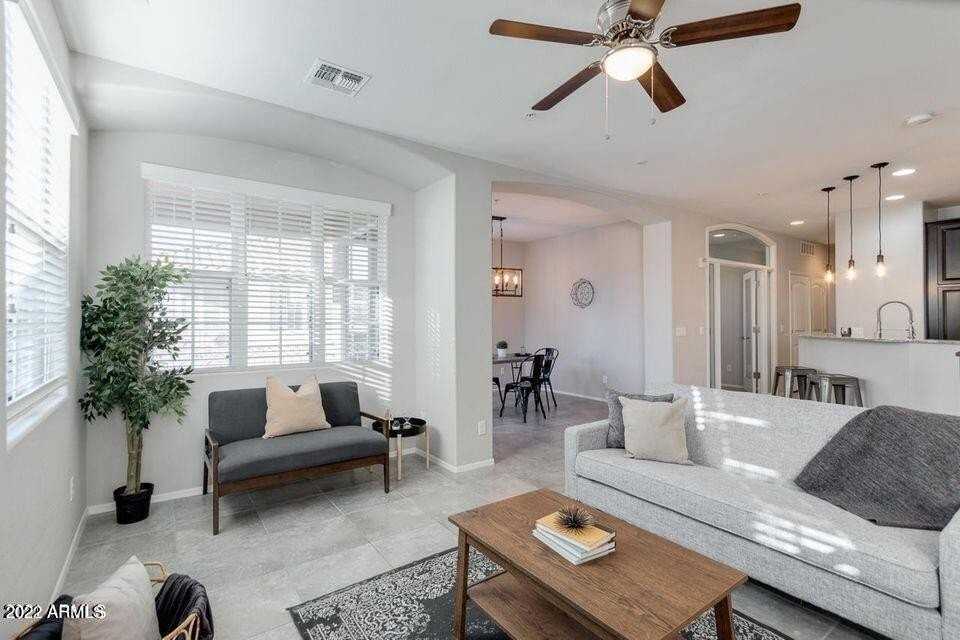 4763 E Red Oak Ln Unit 101 - Photo 5 of 15