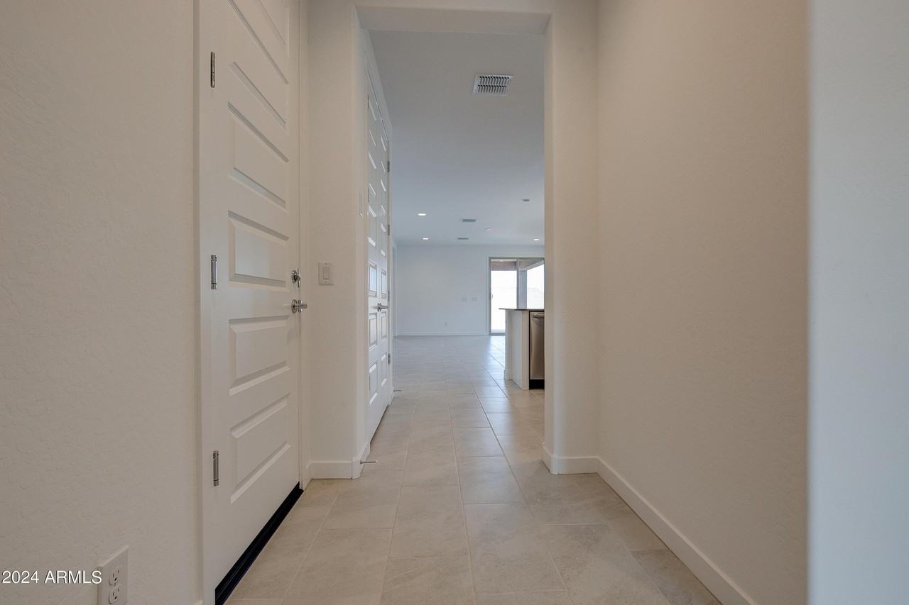 17050 W Artemisa Ave - Photo 7 of 36