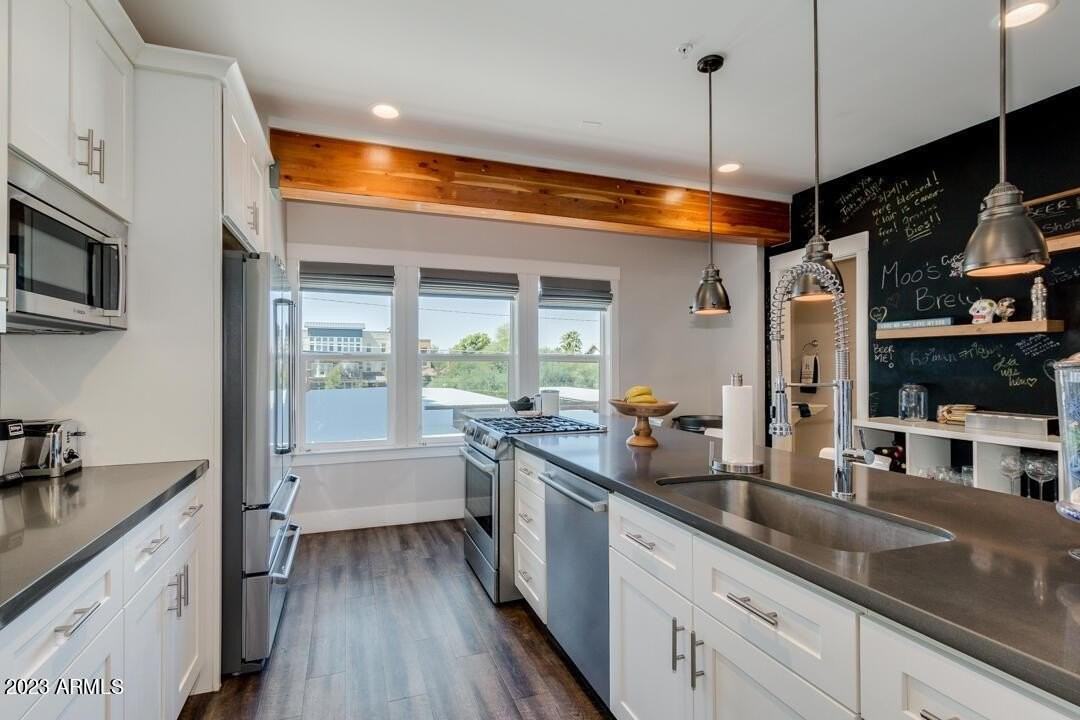 816 N 3rd Ave - Photo 6 of 27