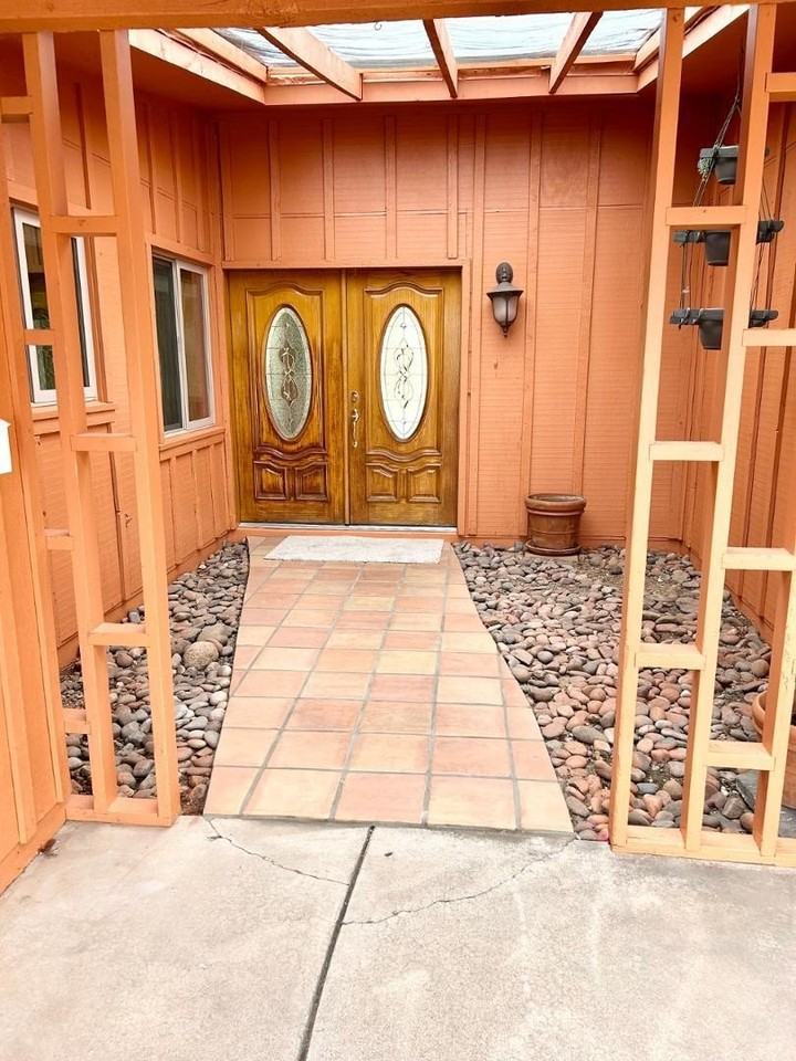 2601 E Cinnabar Ave - Photo 3 of 31