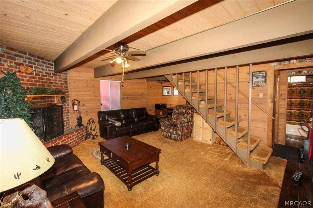 692 San Bernardino Ave - Photo 2 of 20