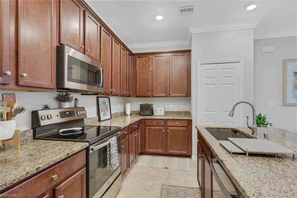 10100 Tin Maple Dr Unit 11 - Photo 7 of 26