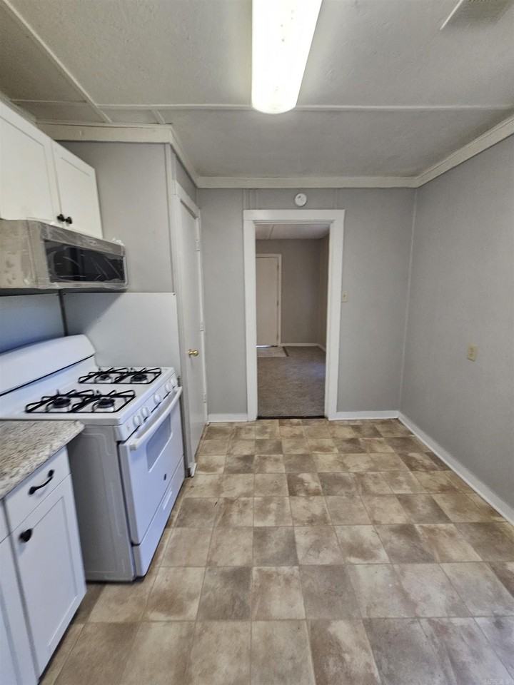 123 Union St - Photo 7 of 20