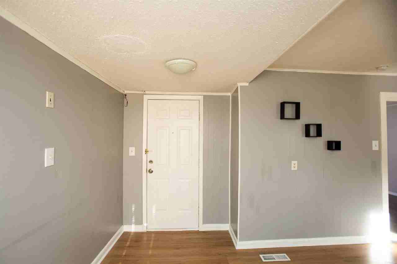 5413 N Main St - Photo 6 of 12