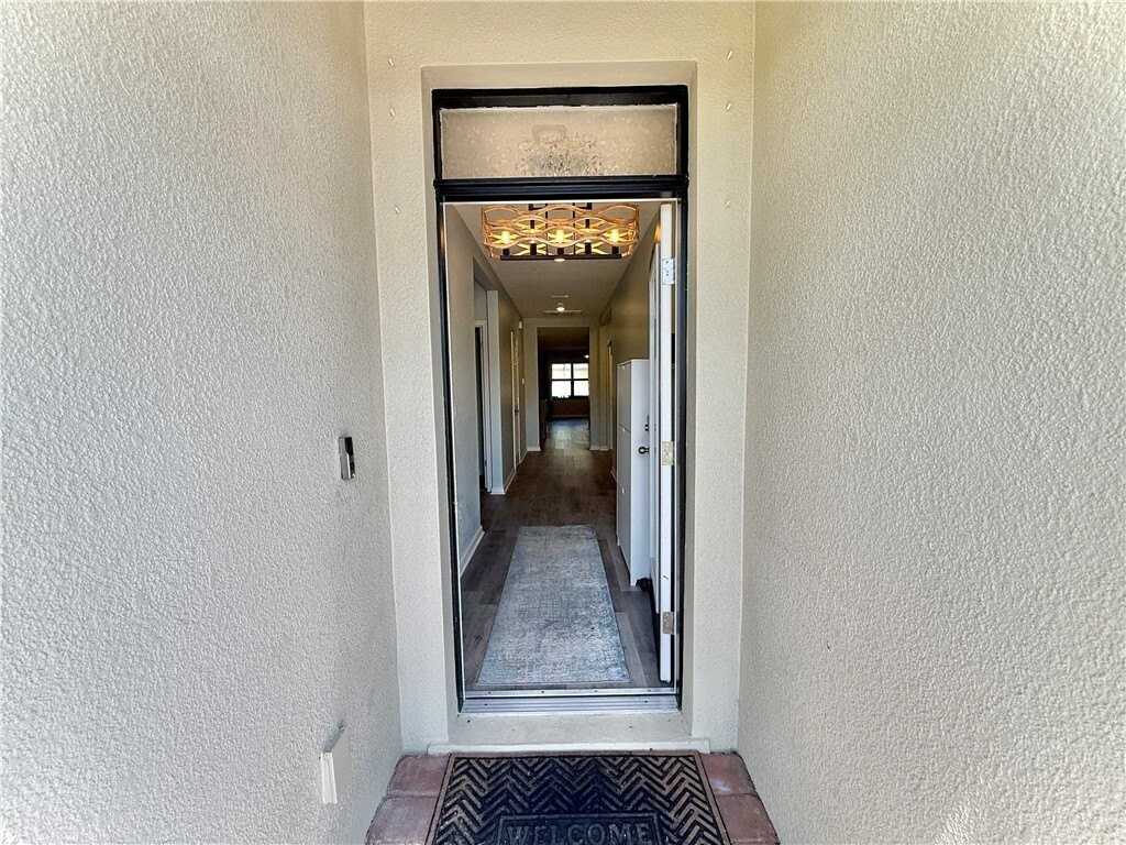 7538 Tourmaline Dr - Photo 4 of 32