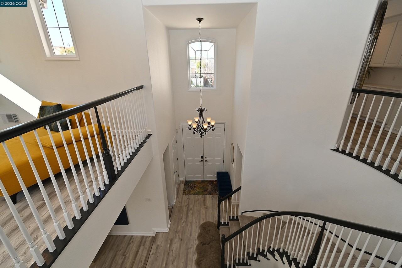 829 Deer Spring Cir - Photo 3 of 50