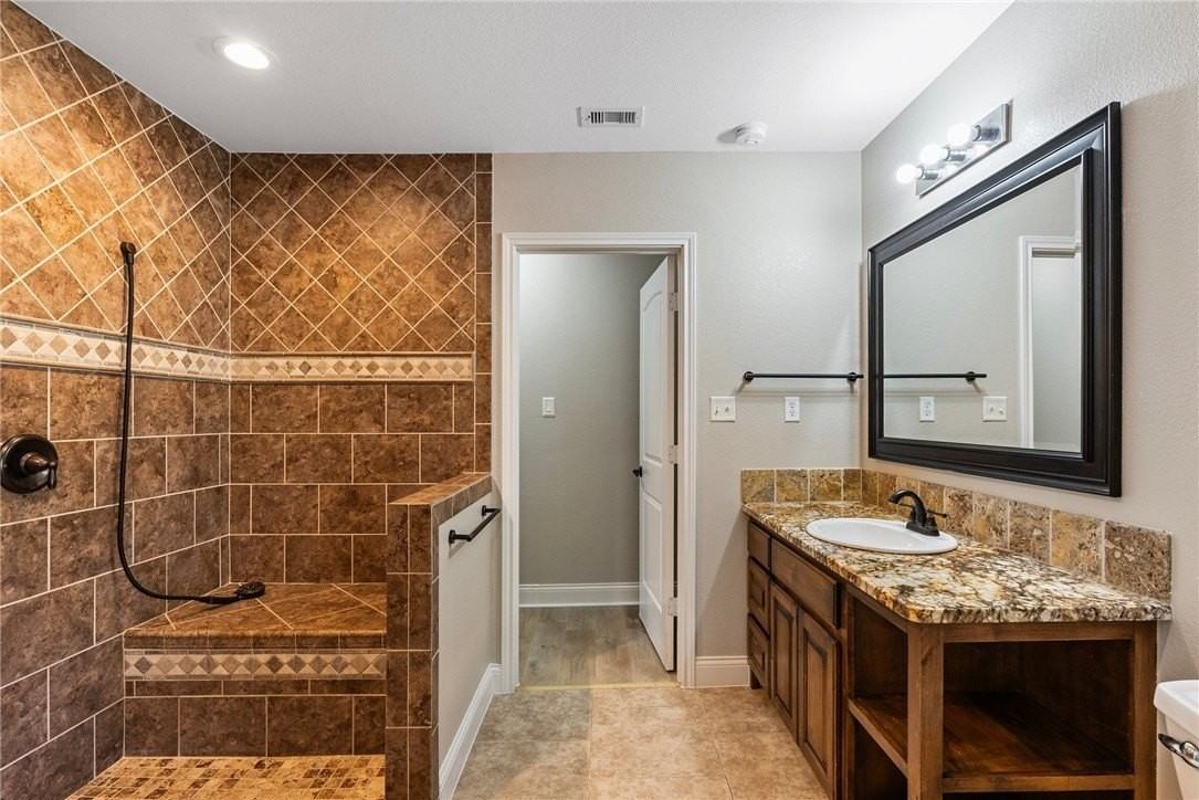 530 Oakdale Dr - Photo 2 of 13