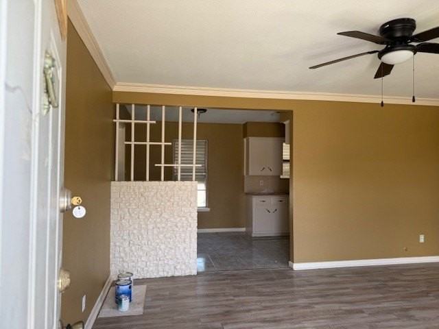 934 Salem Dr - Photo 2 of 10