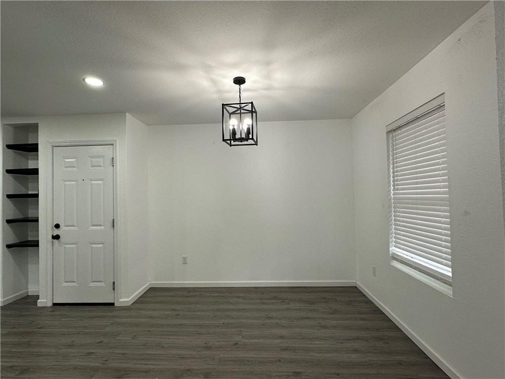 813 Saint Peter St - Photo 3 of 10