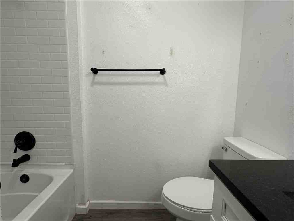 813 Saint Peter St - Photo 6 of 10