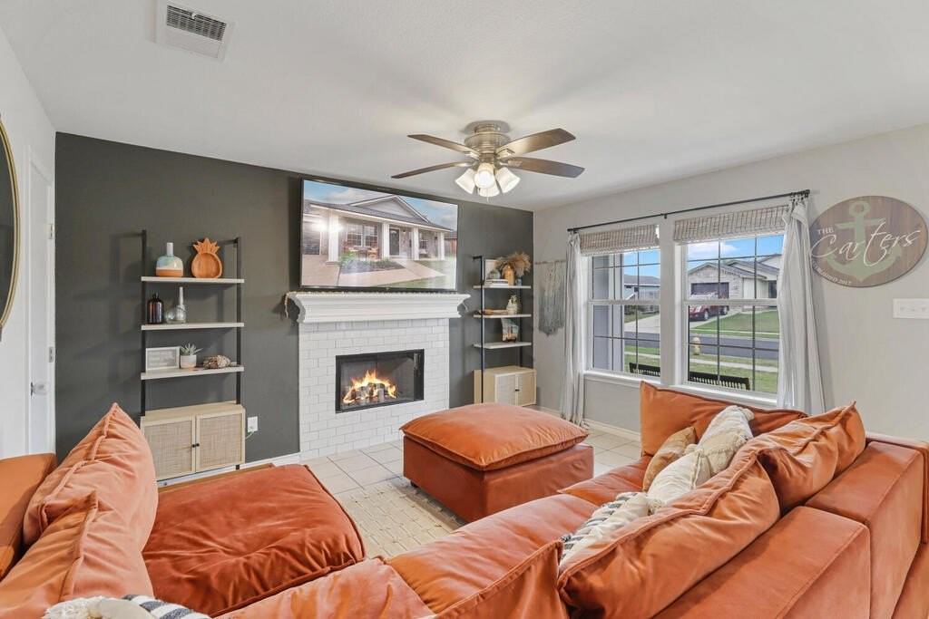 5725 Ventura - Photo 4 of 36