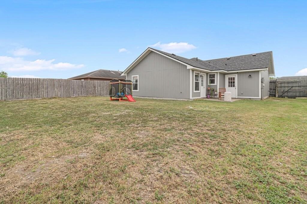 5725 Ventura - Photo 5 of 36