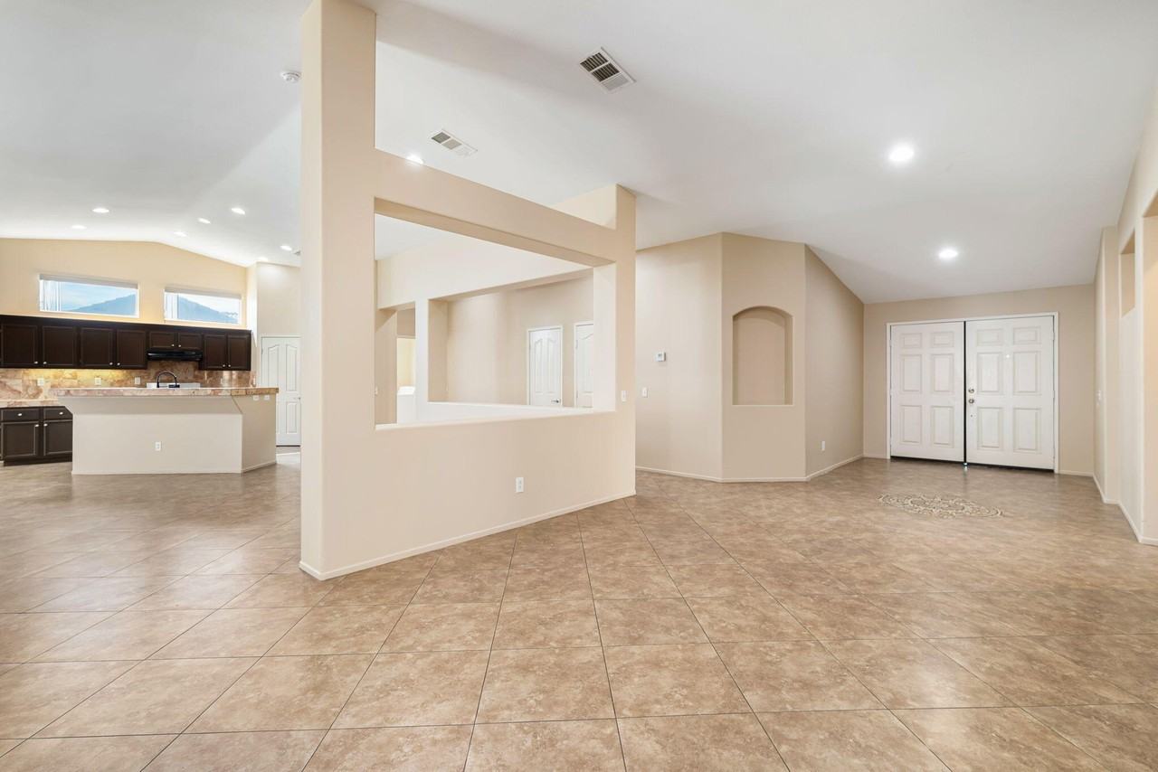 41250 Doak St - Photo 7 of 24