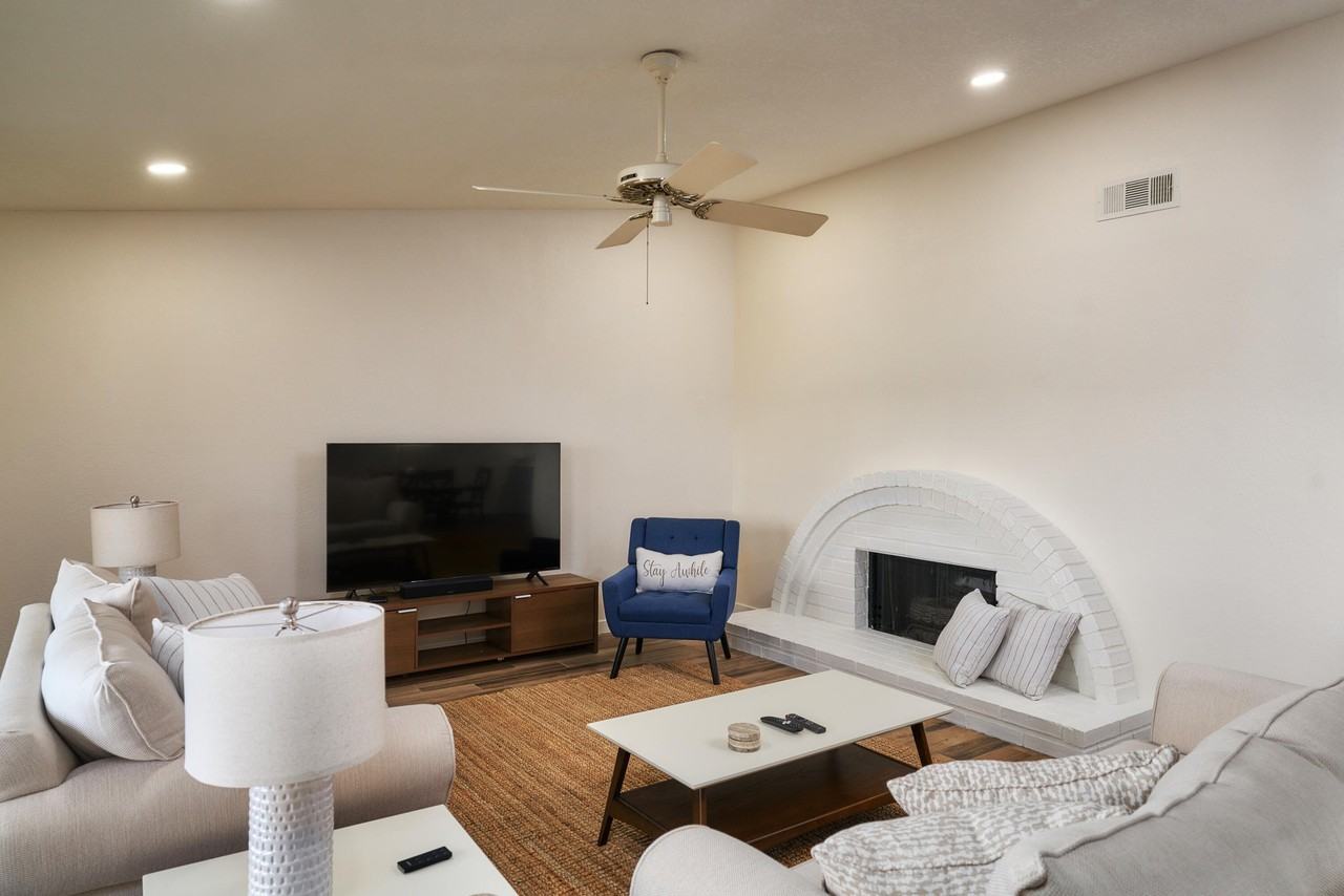 84 Presidio Pl - Photo 3 of 21