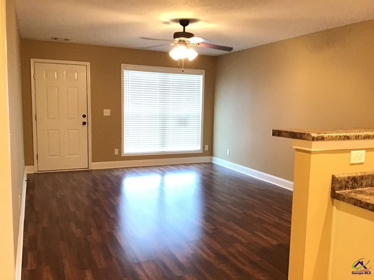 108 Pershing Place Ct - Photo 2 of 8