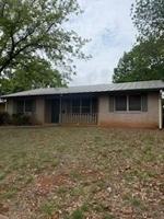 featured image of 113 W Driftwood Dr