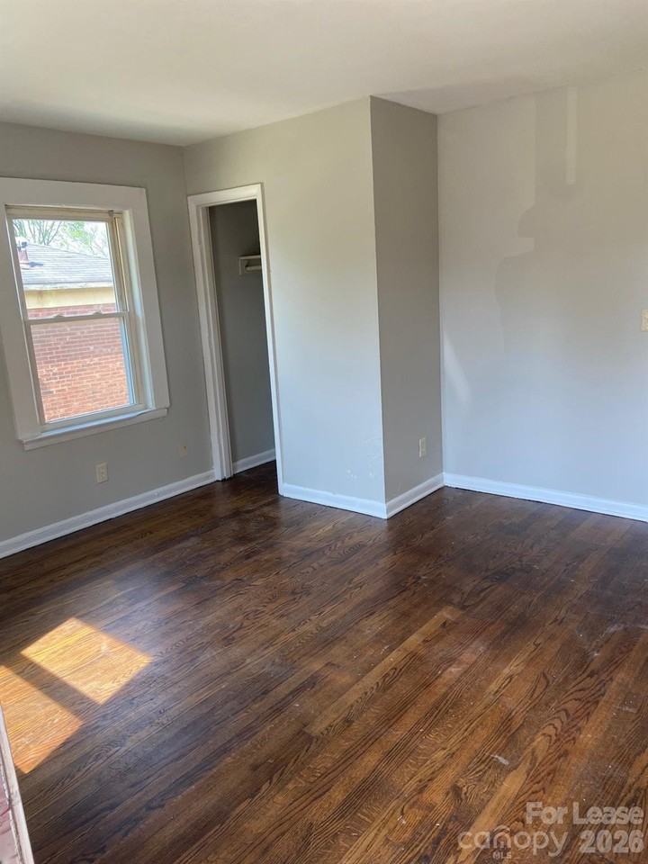 1020 Rodey Ave Unit 1 - Photo 3 of 11