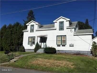 63 Wellington Ave Unit 2 - Photo 4 of 25