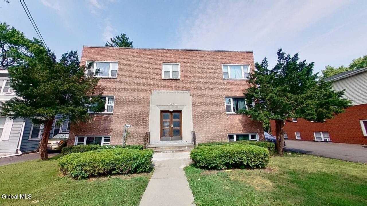 31 Parkwood St Apt 1 #Apt 1