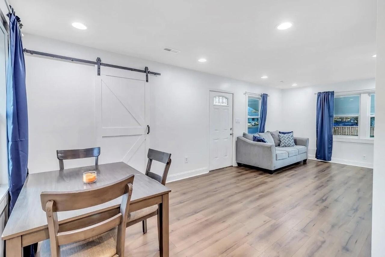 2808 Martha Dr - Photo 3 of 24