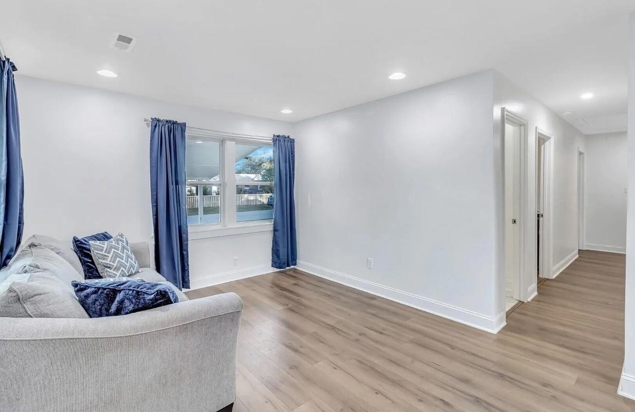 2808 Martha Dr - Photo 4 of 24