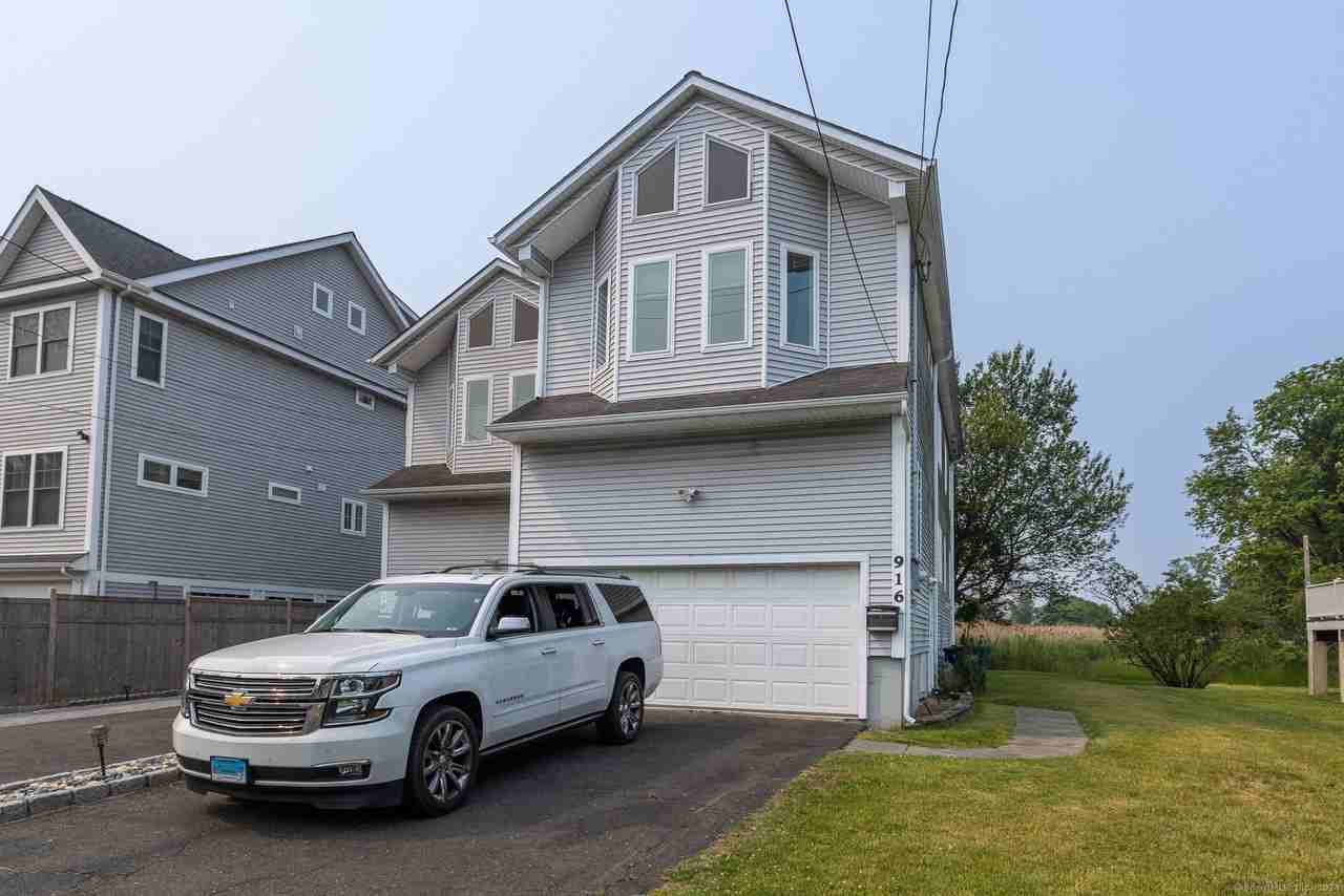 916 Reef Rd