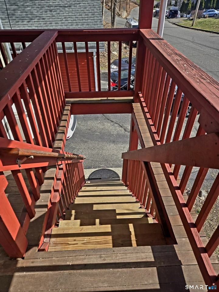 73 Woodbridge Ave - Photo 2 of 13