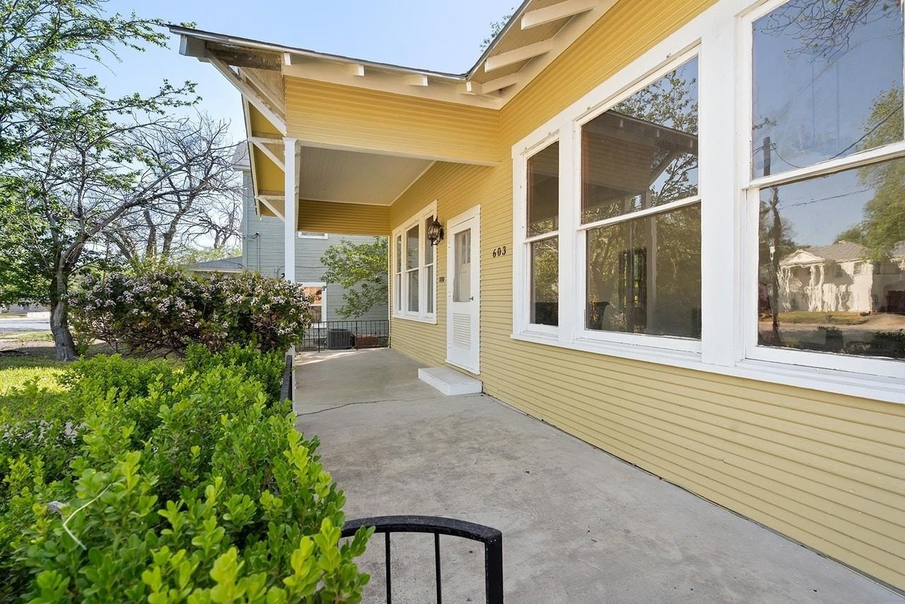 603 E Losoya St - Photo 7 of 44