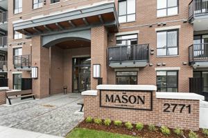featured image of 2771 Montrose Avenue #209