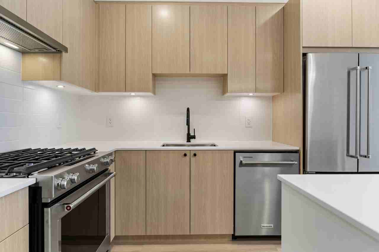 2771 Montrose Avenue #209 - Photo 5 of 42