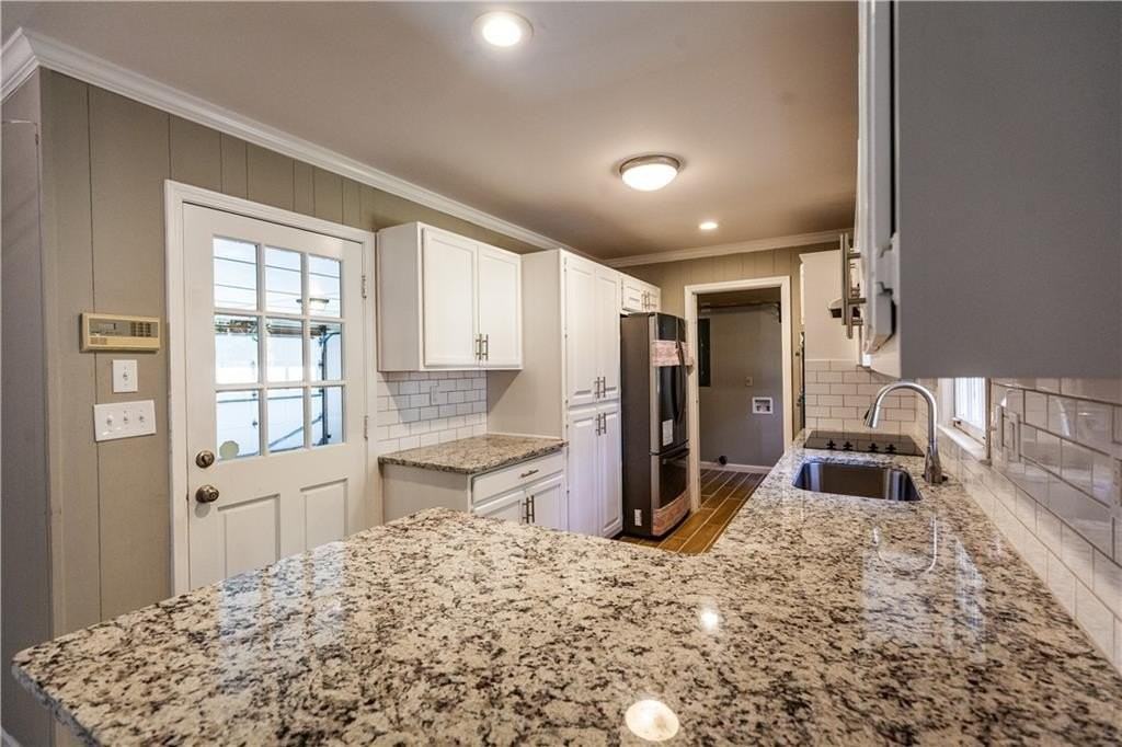 2418 Sagamore Hills Dr - Photo 6 of 30