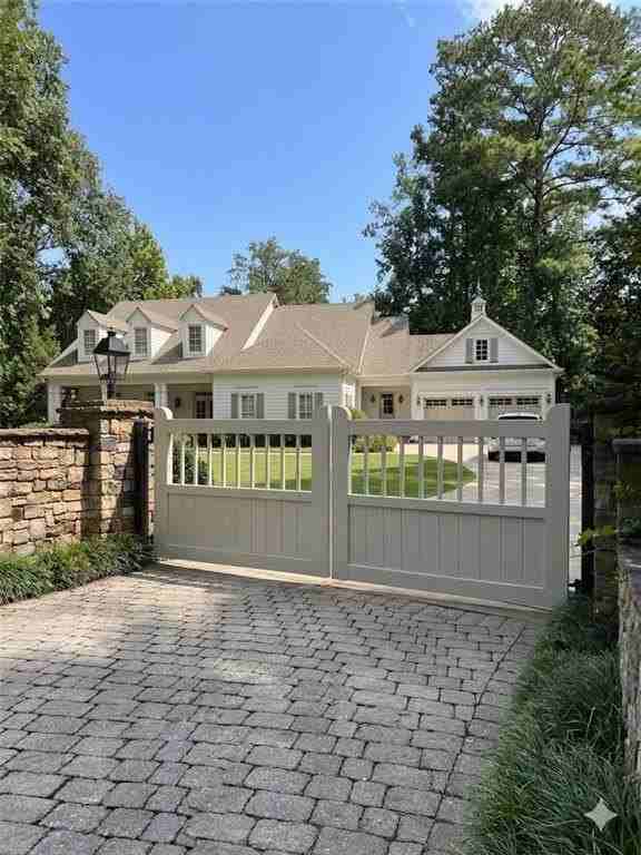 4475 Harris Trl Nw - Photo 2 of 50