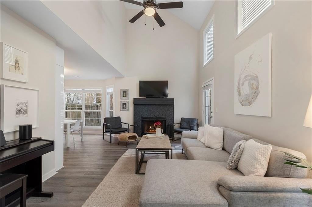 3572 Avensong Village Cir - Photo 4 of 35