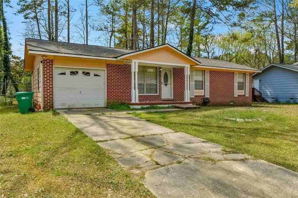 8941 Ashwood Dr - Photo 3 of 38