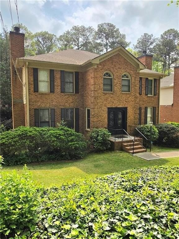 765 N Parkwood Rd - Photo 2 of 31