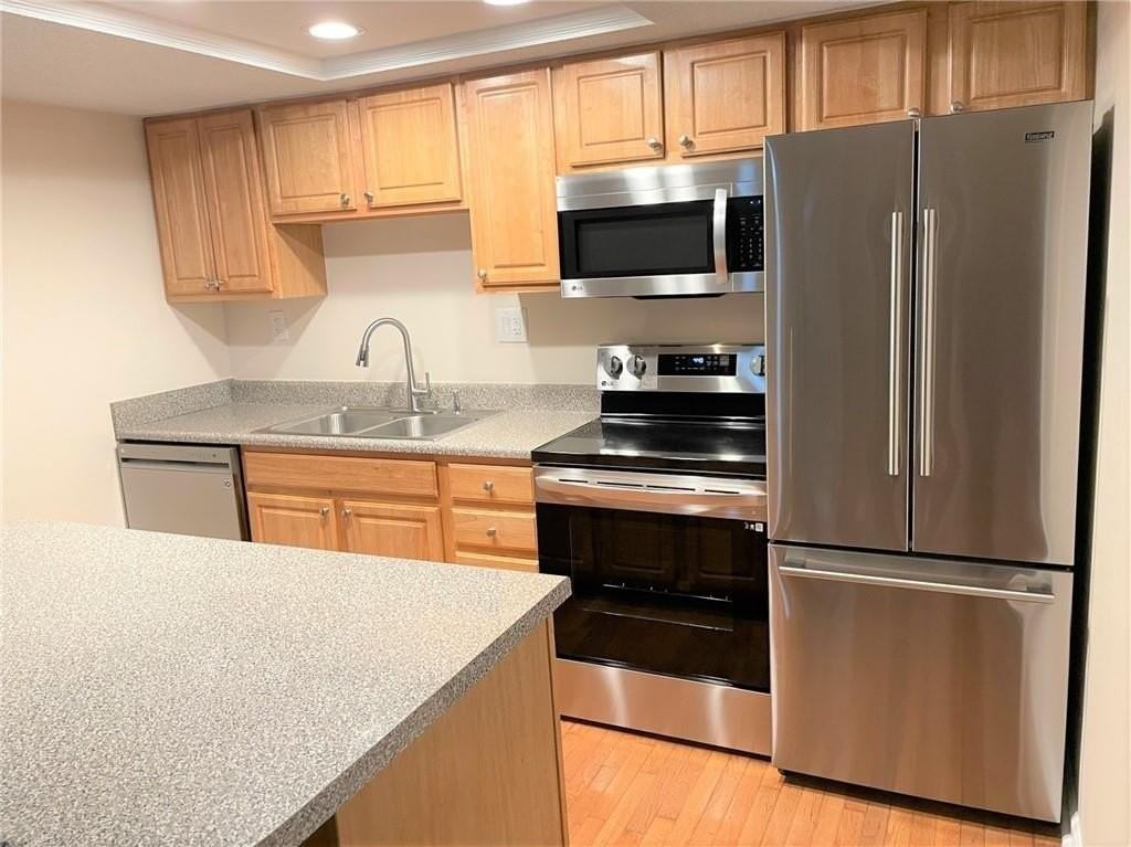 2039 Chastain Park Ct Ne - Photo 4 of 17