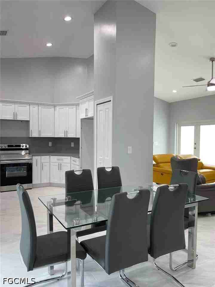 132 Sw 9th Ave - Photo 7 of 14